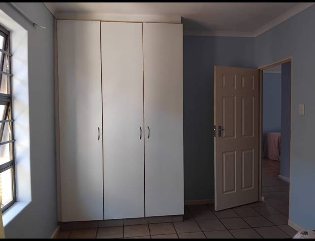3 BEDROOM SECTIONAL TITLE FOR SALE IN ROSEMOUNT